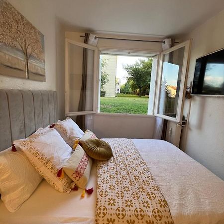 Studio Situe A 5 Min Du Chateau De Versailles Et Stationnement Gratuit Εξωτερικό φωτογραφία
